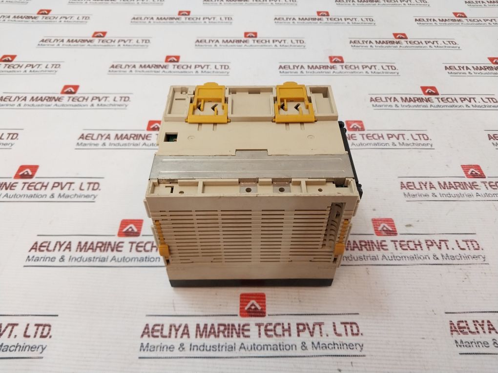 Omron Cqm1-cpu42-e Programmable Controller 24Vdc, 10Ma, 16 Point