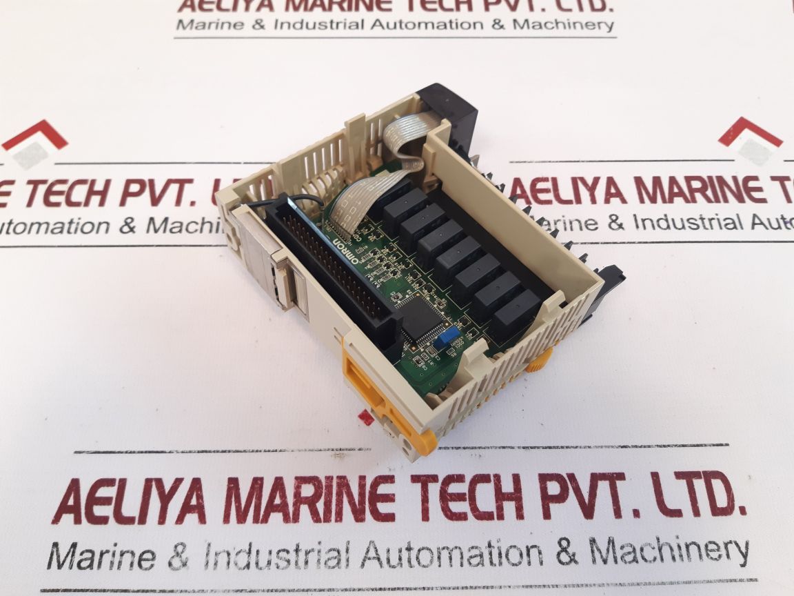 Omron Cqm1-oc221 Output Module
