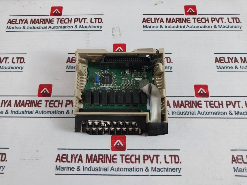 Omron Cqm1-oc221 Plc Analog Output Module