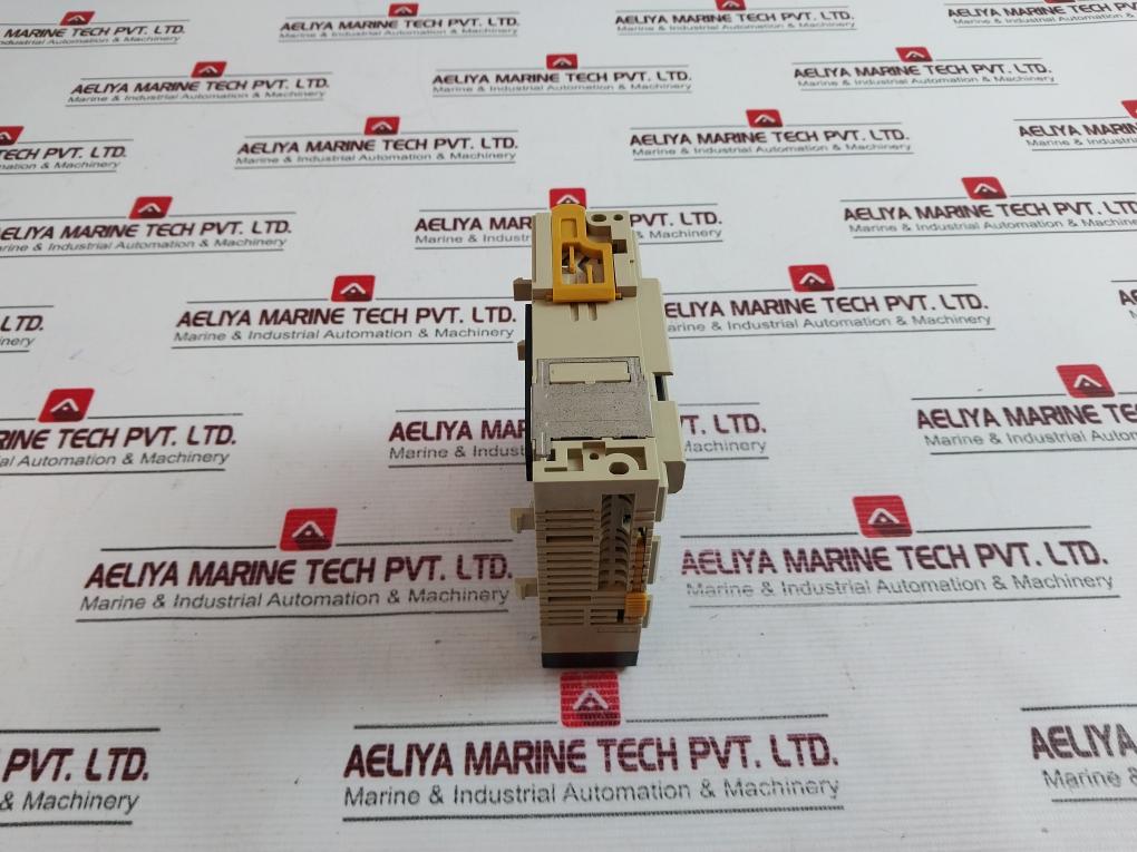 Omron Cqm1-oc222 Output Unit Ac250V 2A