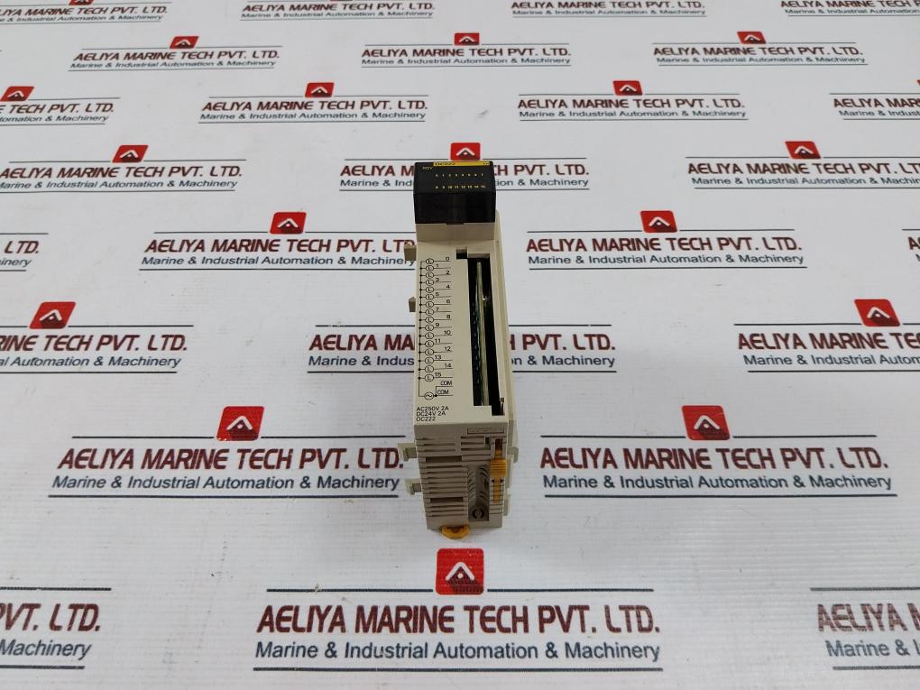 Omron Cqm1-oc222 Plc Output Unit Ac250V 2A