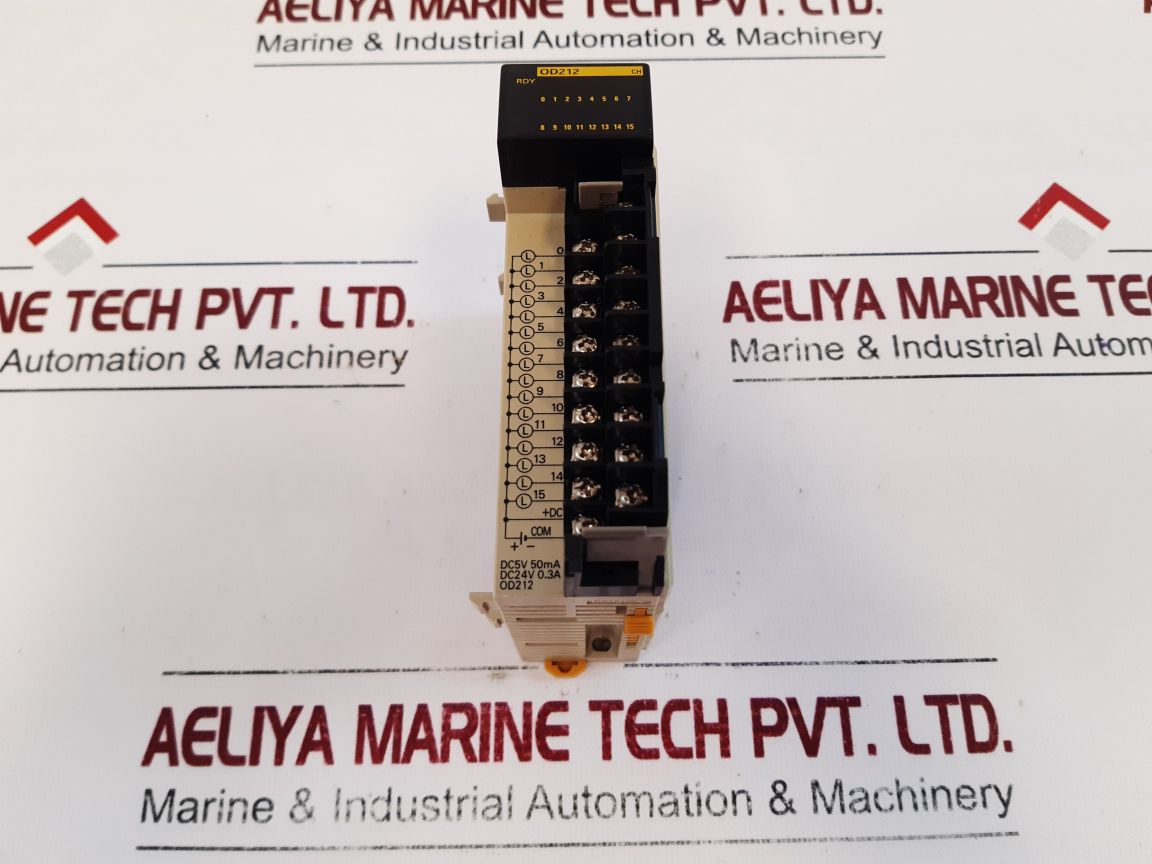 Omron Cqm1-od212 Output Unit
