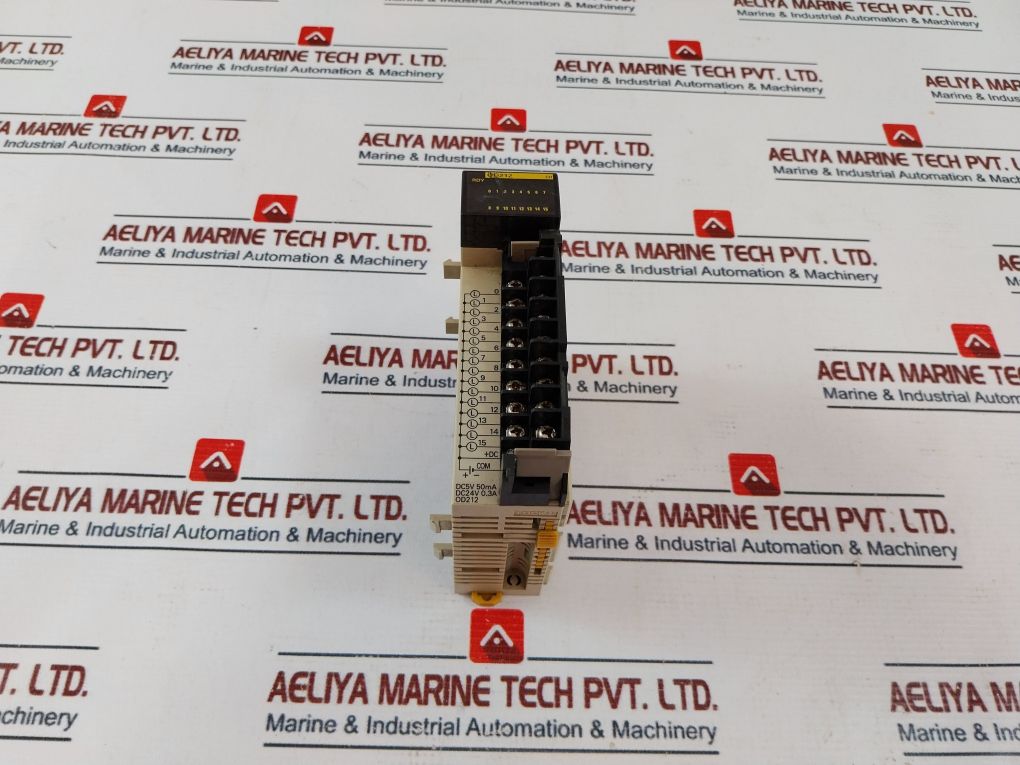 Omron Cqm1-od212 Plc Output Unit Module 5-24V