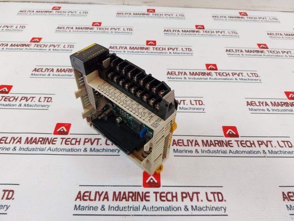 Omron Cqm1-od212 Plc Output Unit Module 5-24V