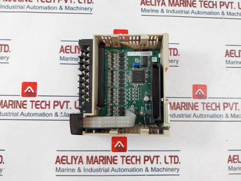 Omron Cqm1-od212 Plc Output Unit Module 5-24V