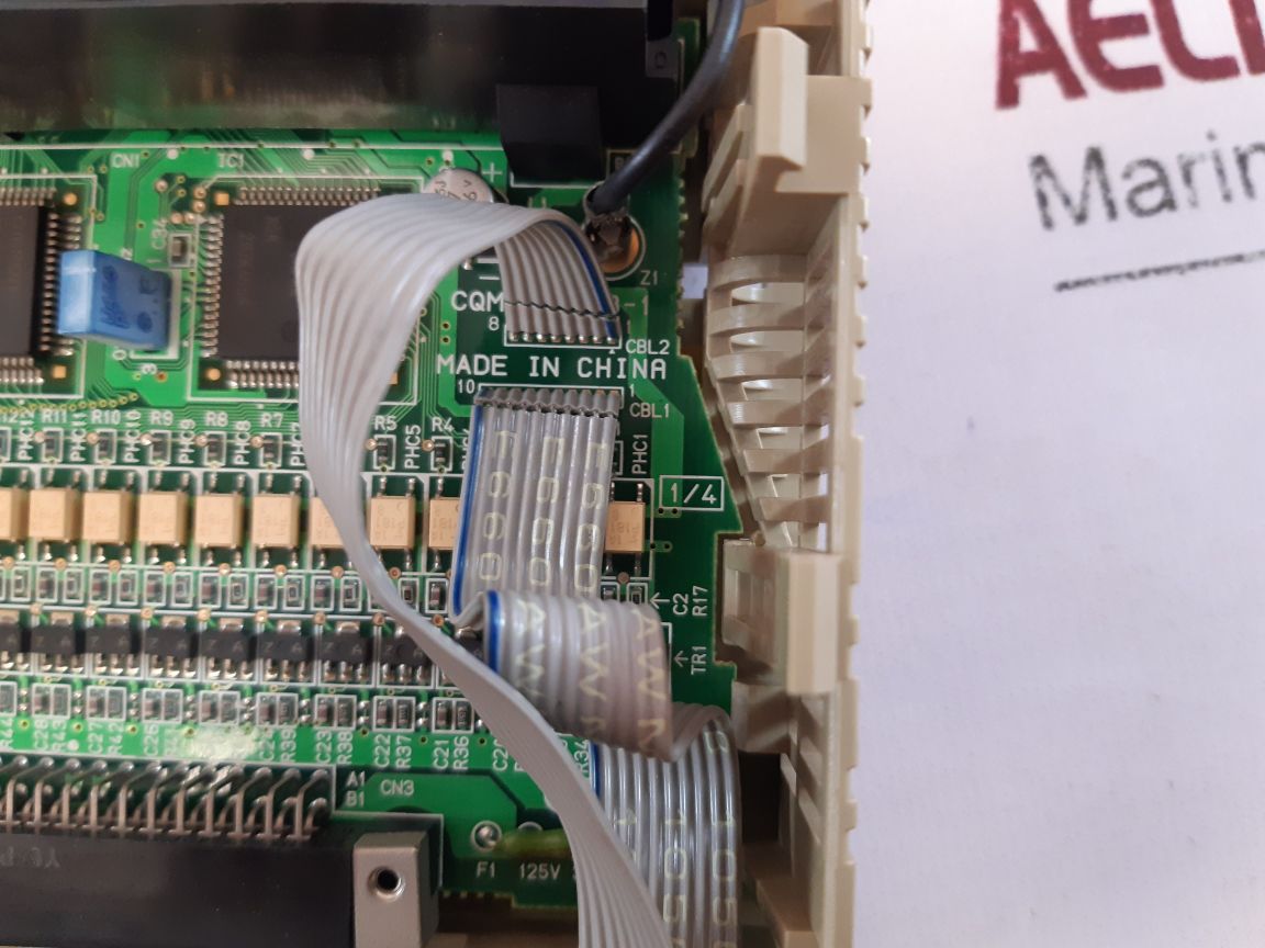 Omron Cqm1-od213 Output Unit