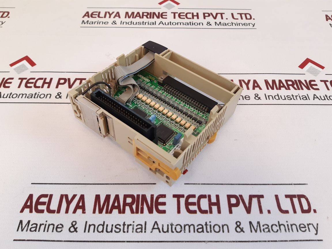 Omron Cqm1-od213 Output Unit