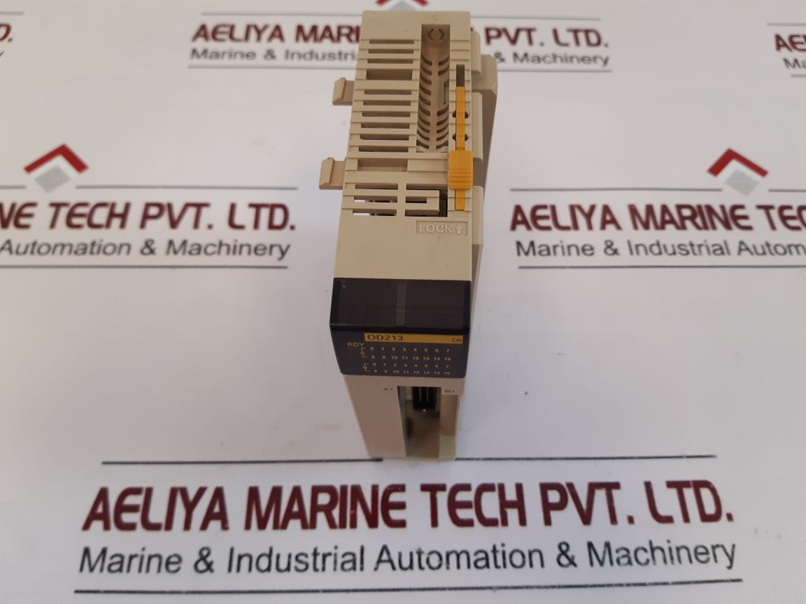 Omron Cqm1-od213 Output Unit