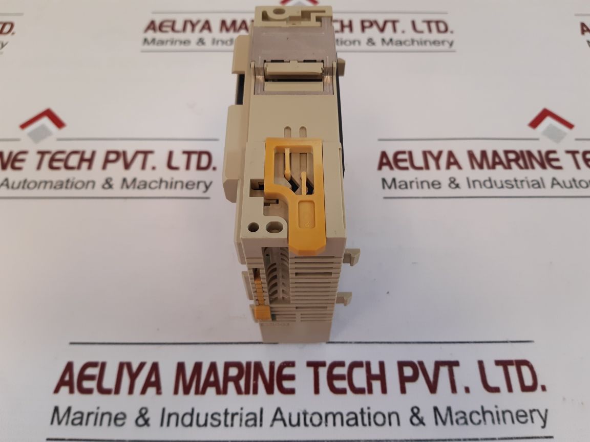 Omron Cqm1-od213 Output Unit