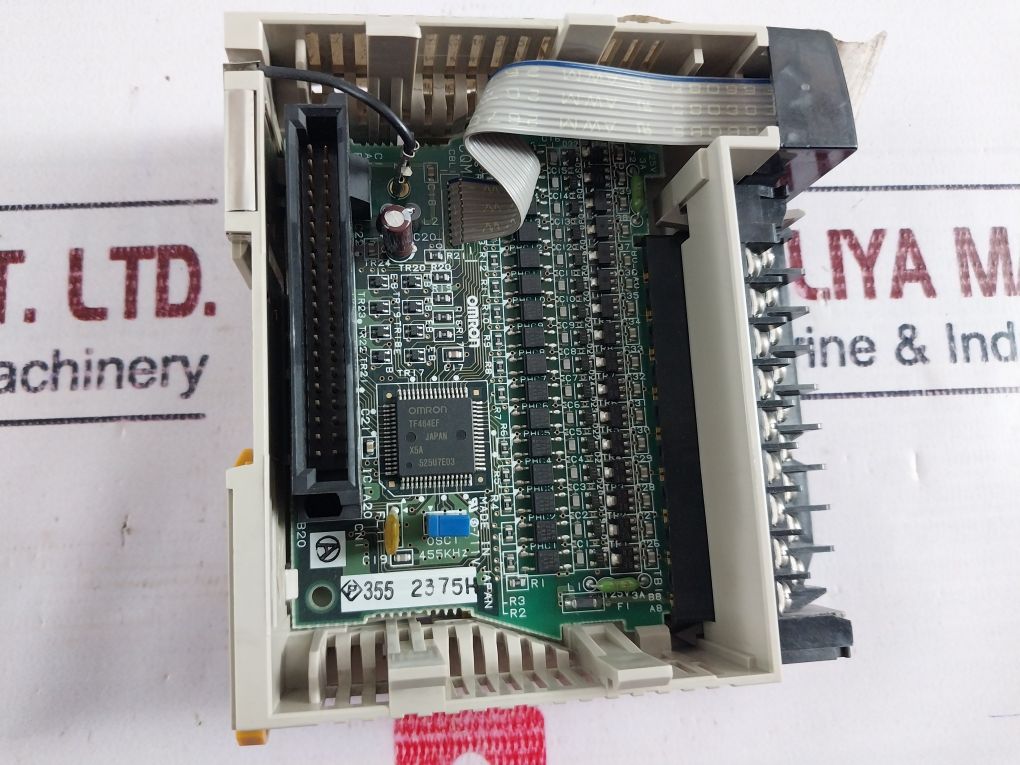 Omron Cqm1-od214 Output Unit Dc5V 50Ma Dc24V 03A