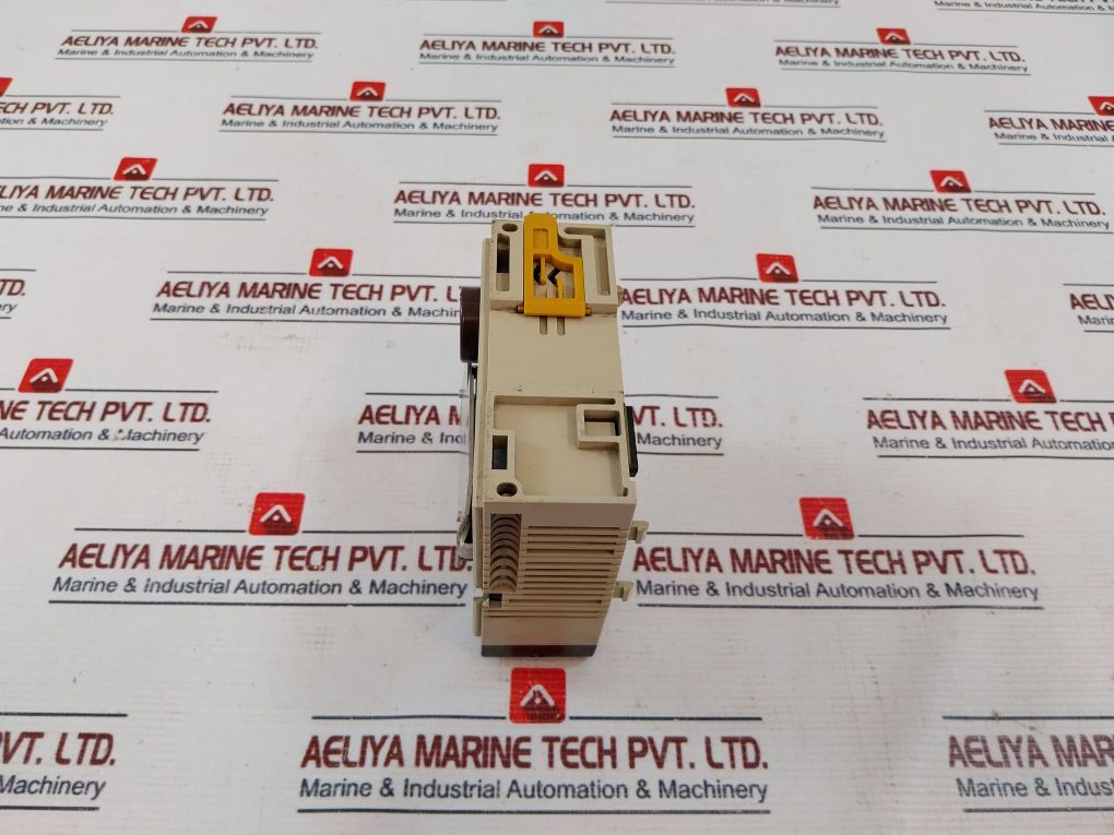 Omron Cqm1-pa203 Power Supply Unit 100-240V