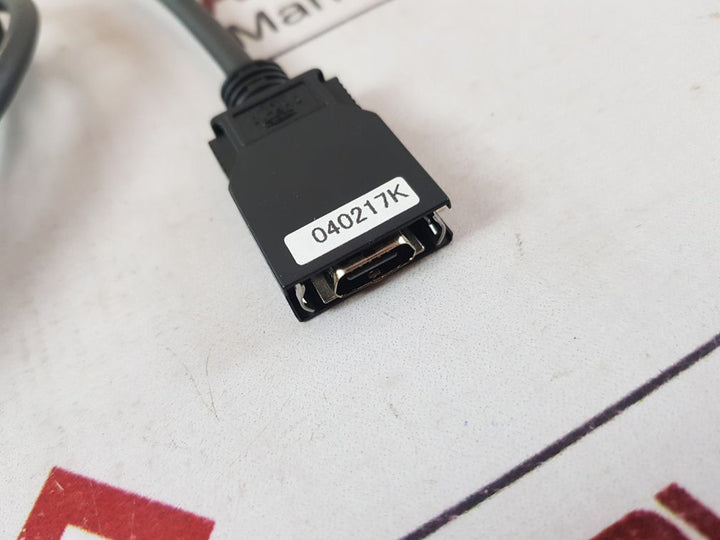 Omron cs1w-cn226 interface connector cable xm2s-09