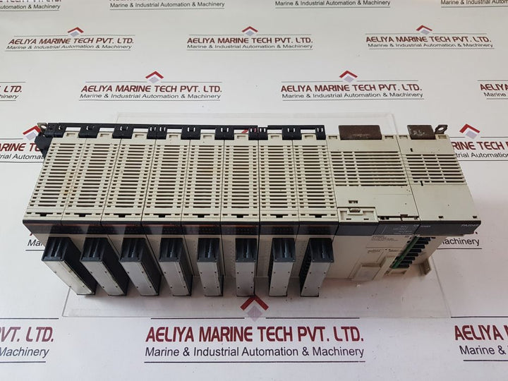 Omron ia111,cs1w-id211,cs1g-cpu43h,pa204r modules rack
