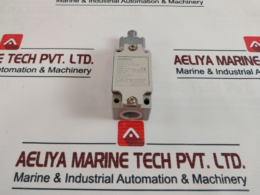 Omron D4B-2171N
