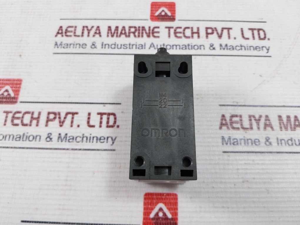 Omron D4N-2131 Limit Switch Type 4X