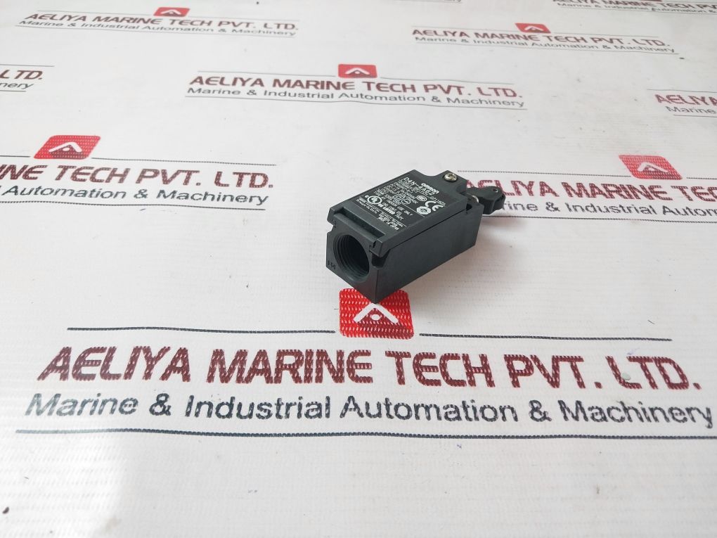Omron D4N-4A62 Limit Switch 3A 240V Ac