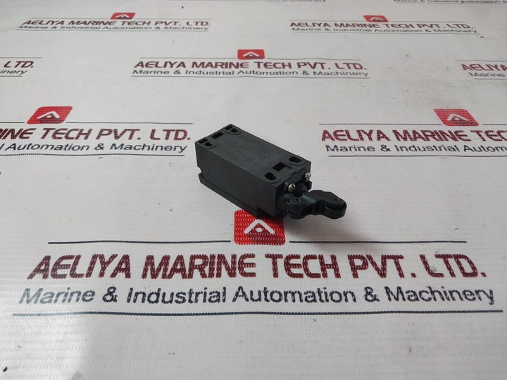 Omron D4N-4A62 Limit Switch 3A 240V Ac