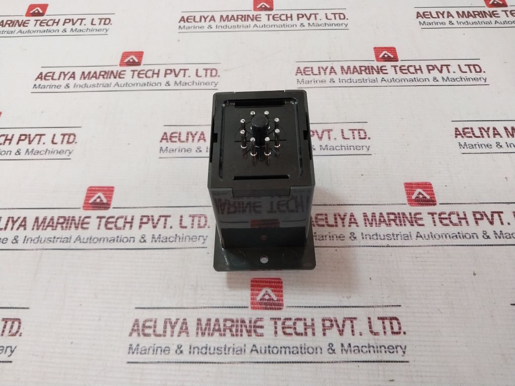 Omron Dts-y Solid State Timer 220Vac