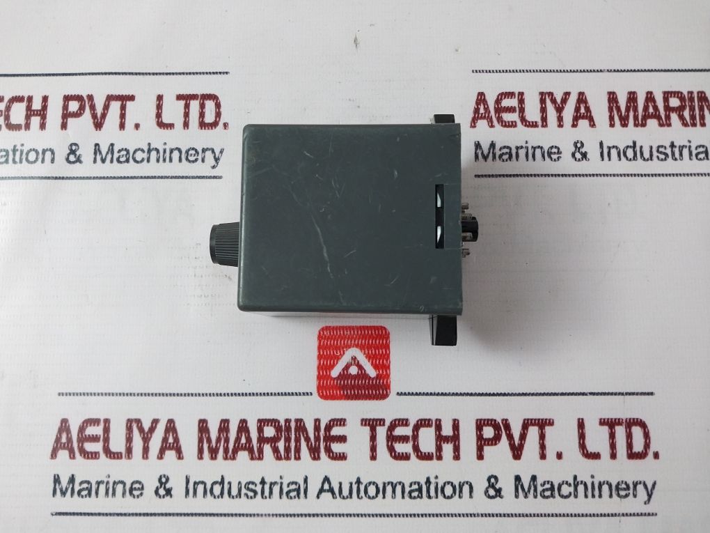 Omron Dts Solid State Timer 0-30 Seconds 250V Ac