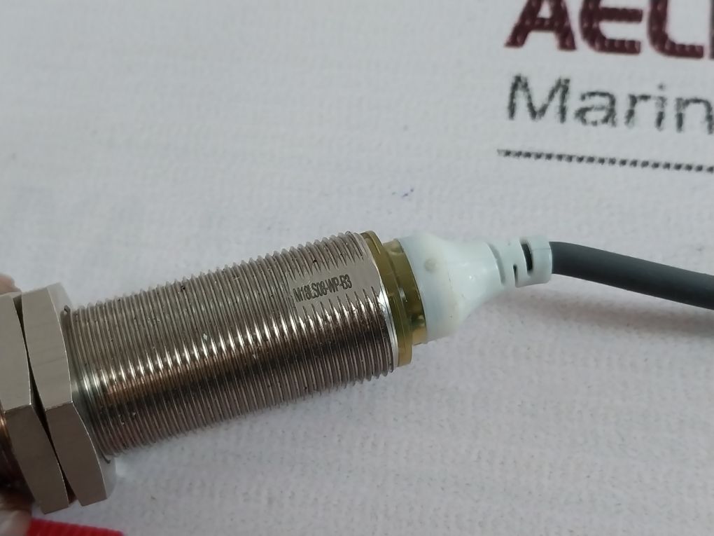 Omron E2A-m18Ls08-wp-b3 Proximity Switch 12-24V