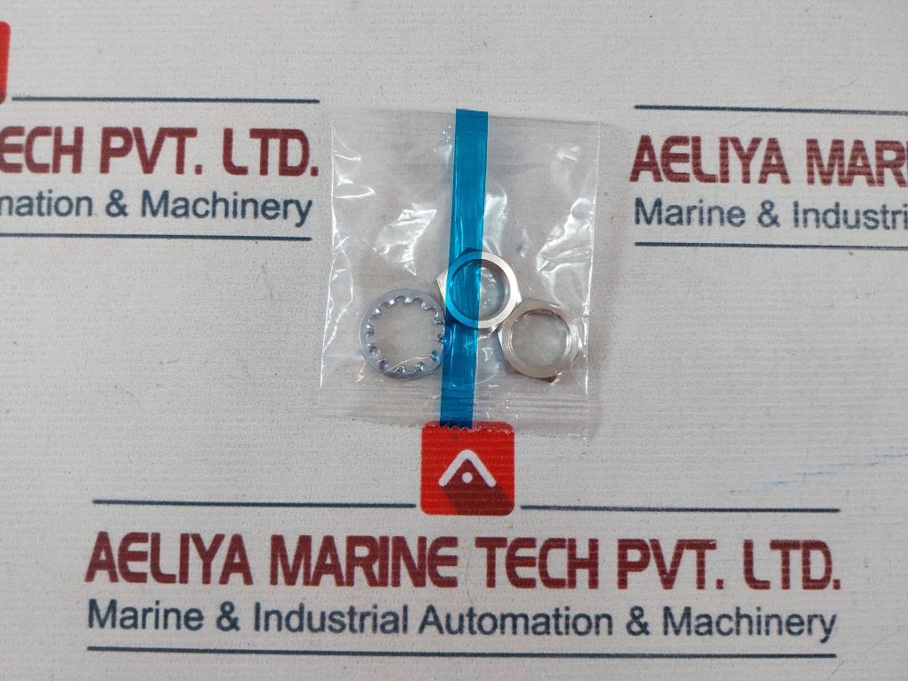 Omron E2E-x5E2 Proximity Sensor 12 To 24Vdc