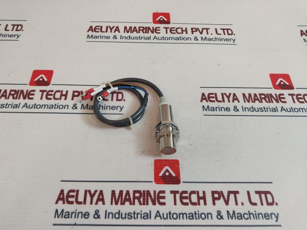 Omron E2E2-x5C1 Proximity Sensor