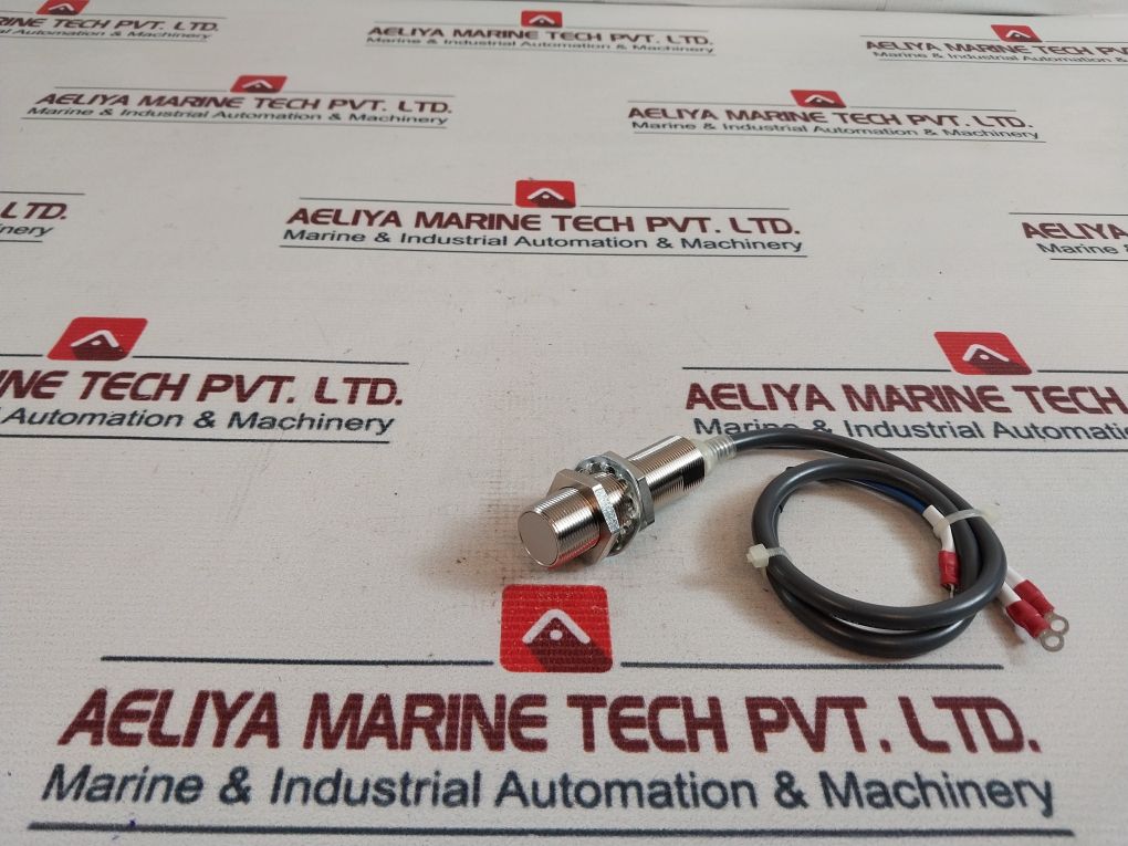 Omron E2E2-x5C1 Proximity Sensor