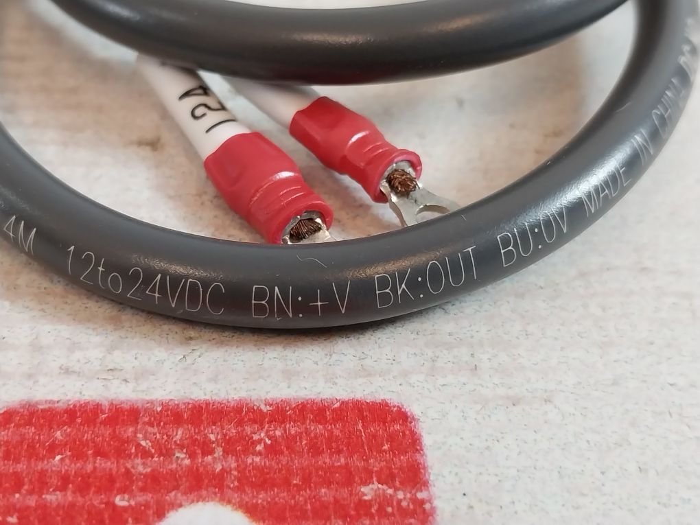 Omron E2E2-x5C1 Proximity Sensor