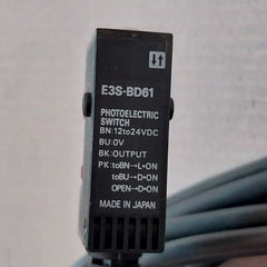 Omron E3S-bd61 Photoelectric Switch 12 To 24 Vdc