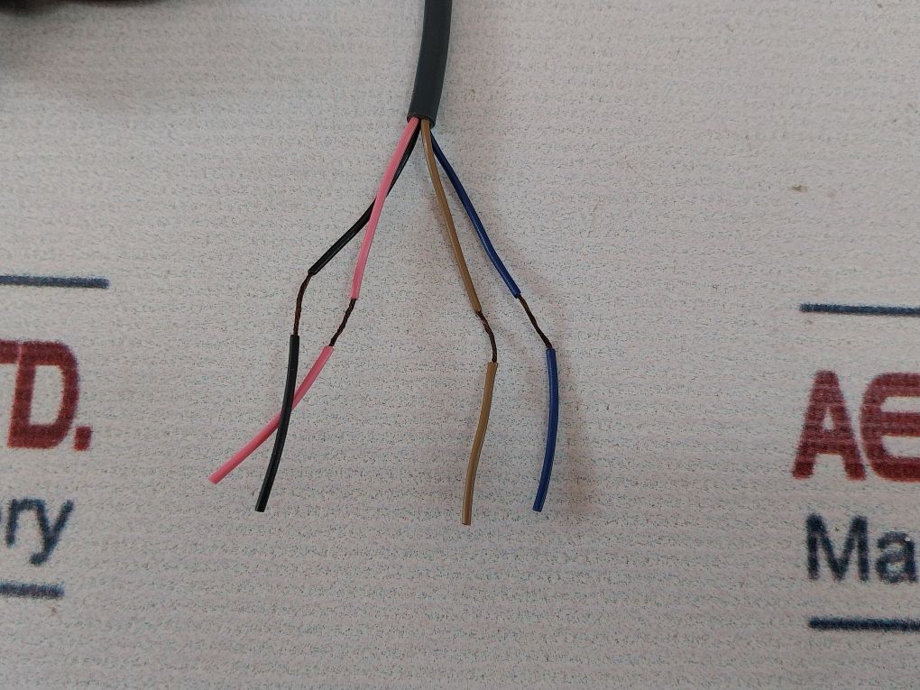 Omron E3S-bd61 Photoelectric Switch 12 To 24 Vdc