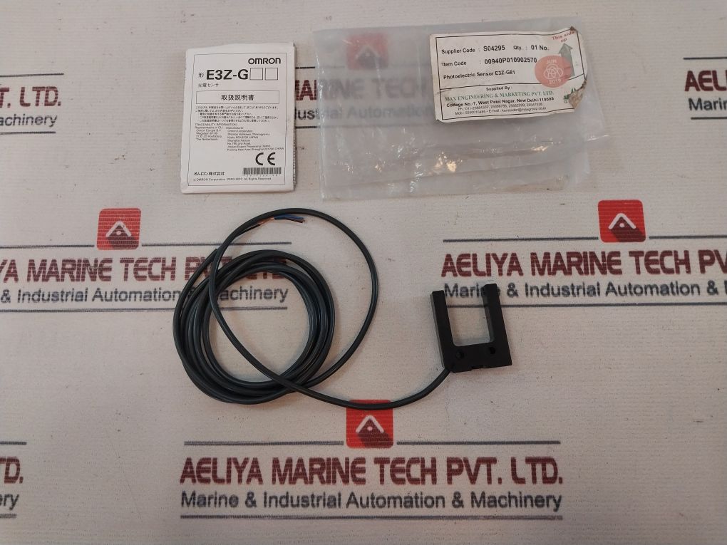 Omron E3Z-g81 Photoelectric Sensor