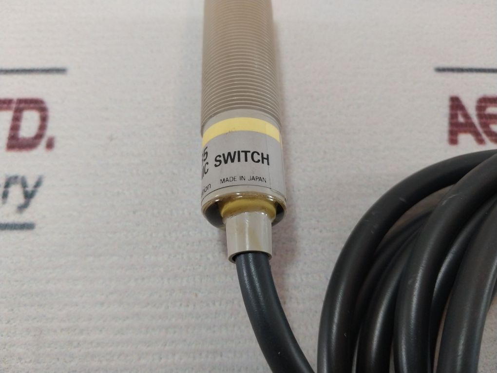 Omron E4C-ls35 Ultrasonic Sensor