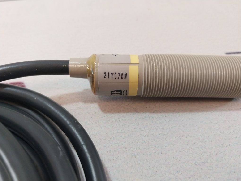 Omron E4C-ls35 Ultrasonic Sensor