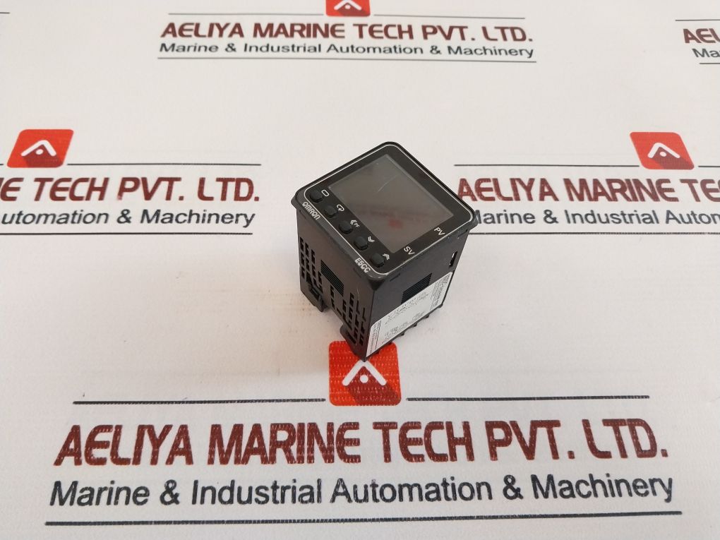 Omron E5Cc-qx2Asm-800 Digital Temperature Controller