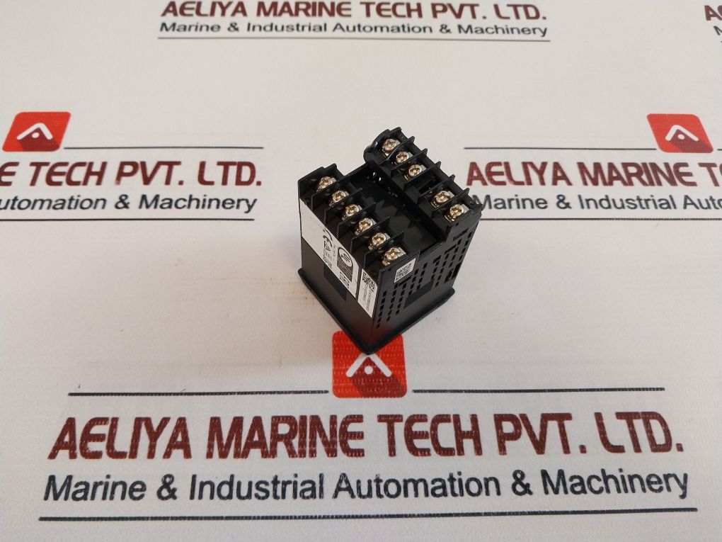 Omron E5Cc-qx2Asm-800 Digital Temperature Controller