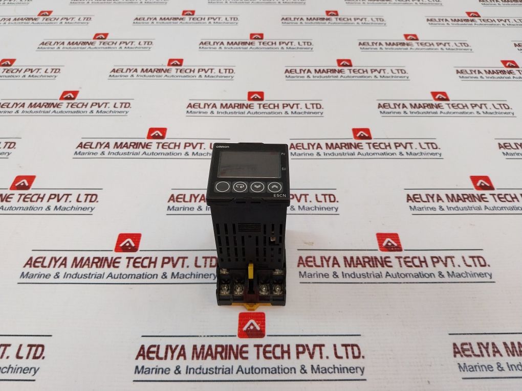 Omron E5Cn-c2Tu Digital Temperature Controller W P2Cf-11 Socket 5060Hz
