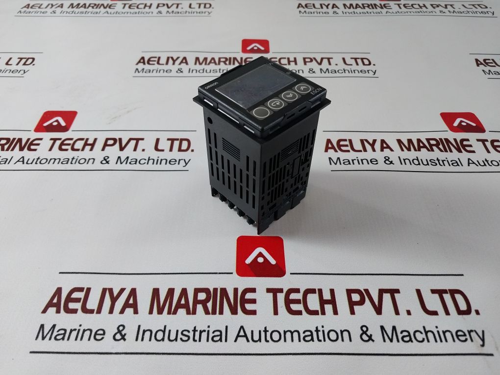 Omron E5Cn-q2Hbt Temperature Controller