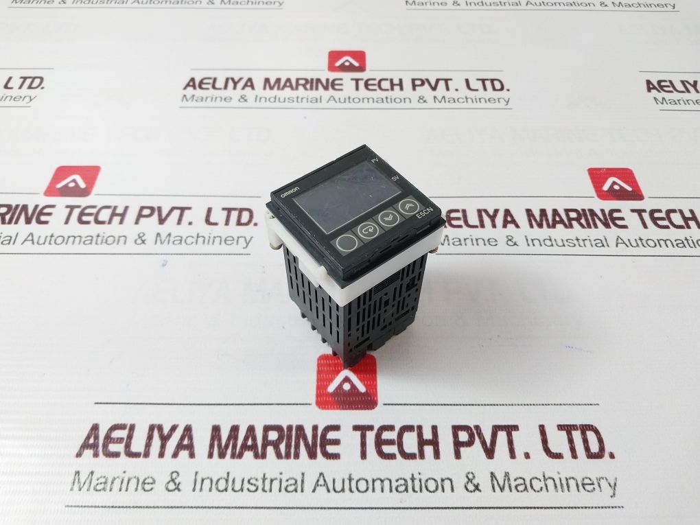 Omron E5Cn-q2Mt-500 Digital Temperature Controller