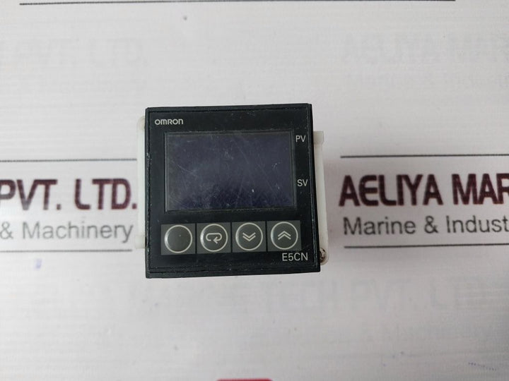 Omron E5Cn-q2Mt-500 Digital Temperature Controller