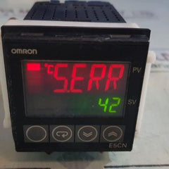 Omron E5Cn-q2Mt-500 Digital Temperature Controller