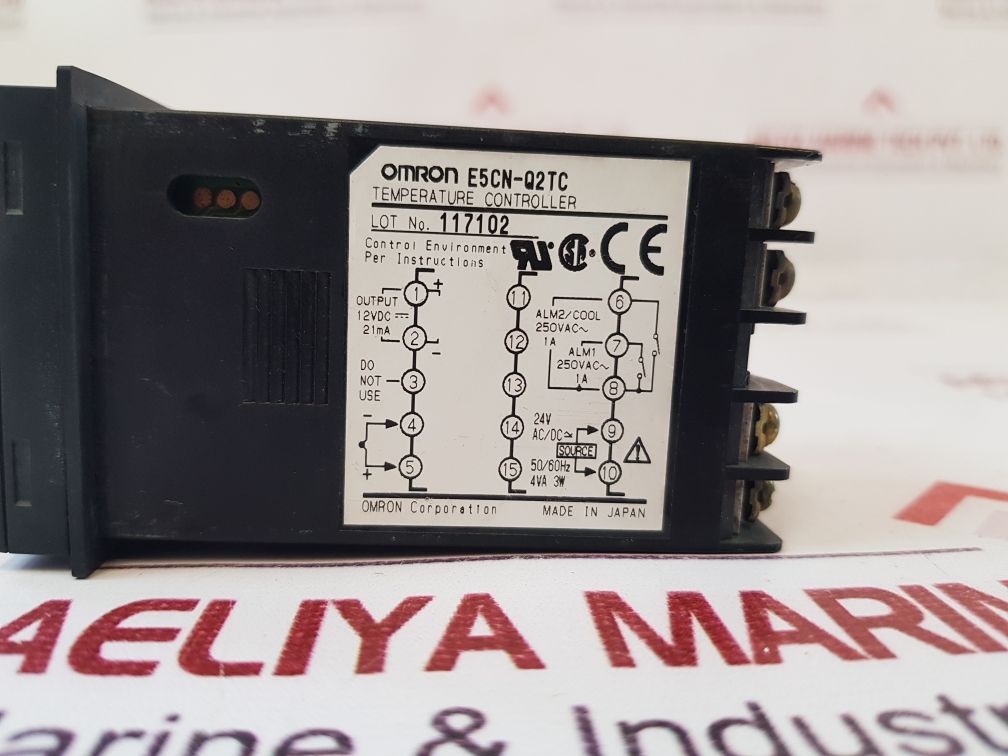 Omron E5Cn-q2Tc Temperature ControllerThermostat E5Cn