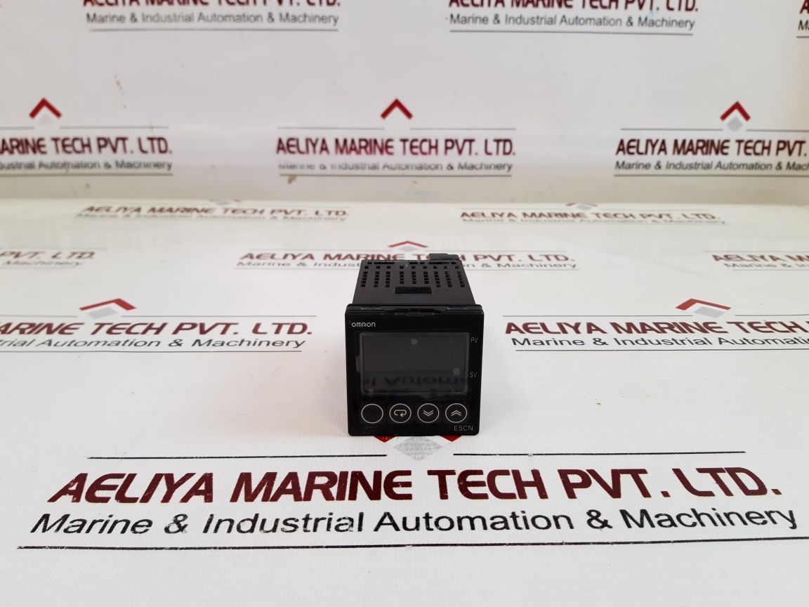 Omron E5Cn-r2T Temperature Controller 100 To 240Vac~
