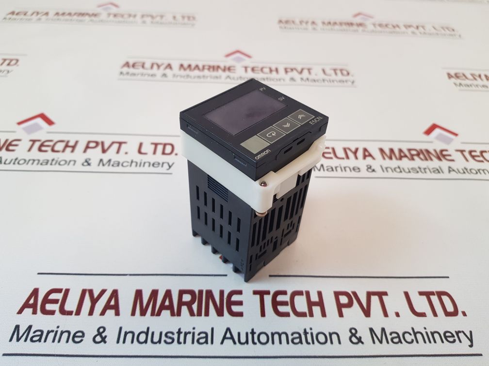 Omron E5Cn-r2Tc Temperature Controller