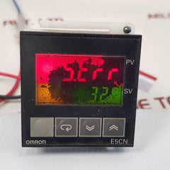Omron E5Cn-r2Tc Temperature Controller
