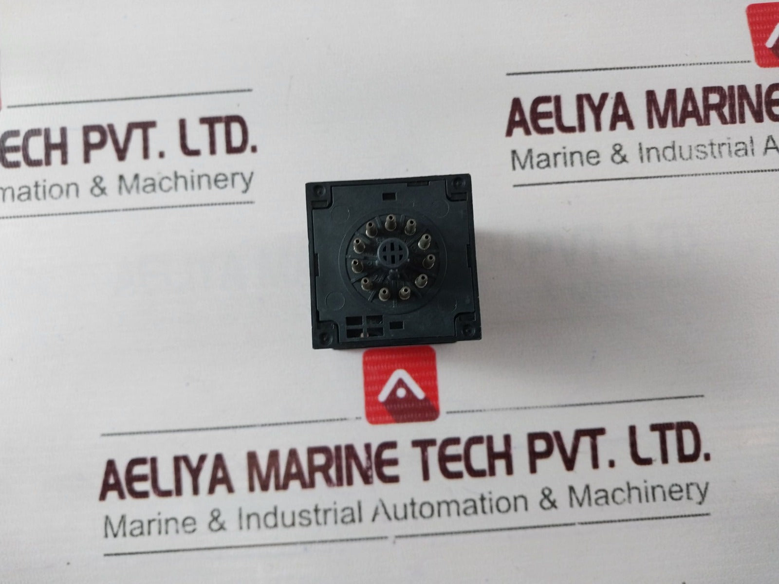 Omron E5Cn-r2Tu Temperature Controller 50/60Hz 6Va