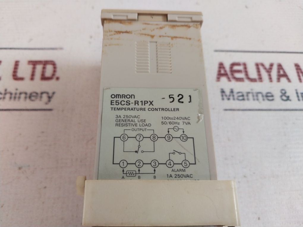 Omron E5Cs-r1Px Temperature Controller