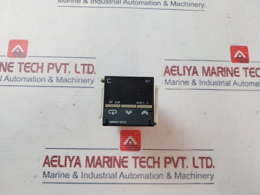 Omron E5Cs-rtu Temperature Controller 100 To 240Vac