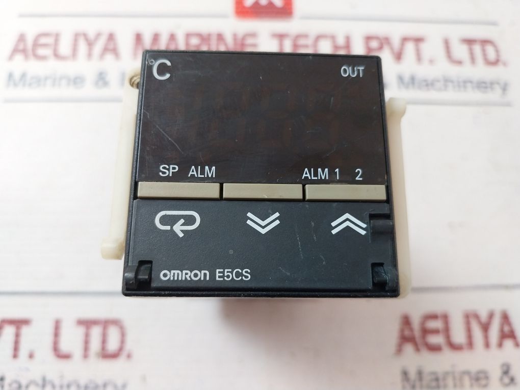 Omron E5Cs-rtu Temperature Controller 100 To 240Vac