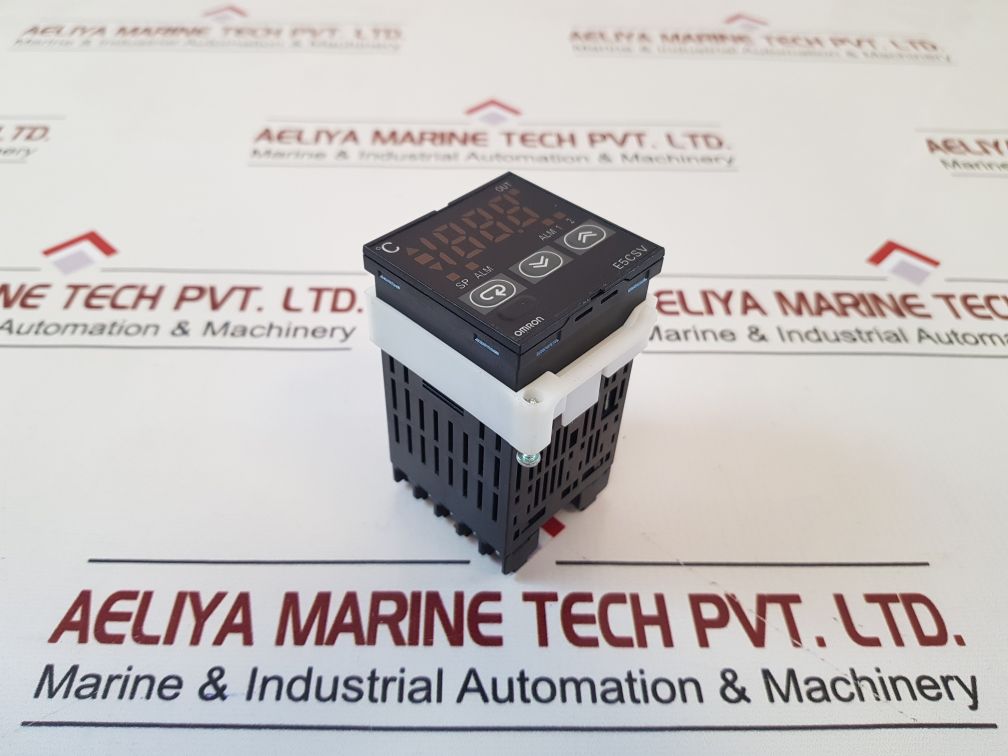 Omron E5Csv-r1T-500 Temperature Controller
