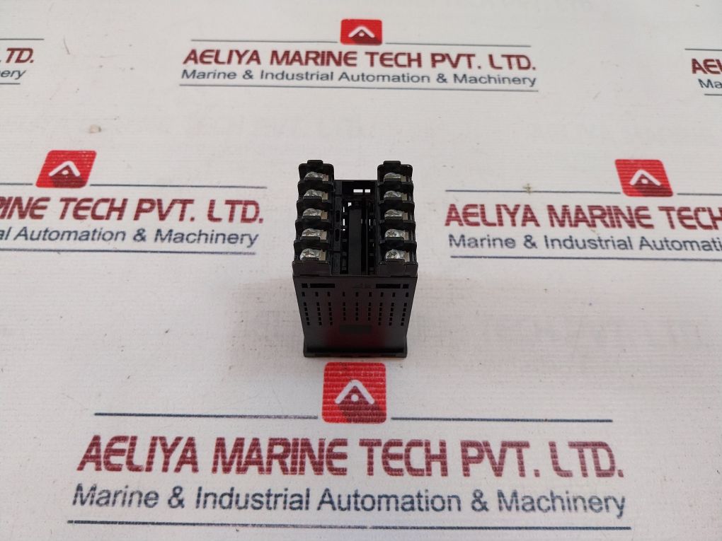 Omron E5Csv-r1T-500 Temperature Controller 250Vac